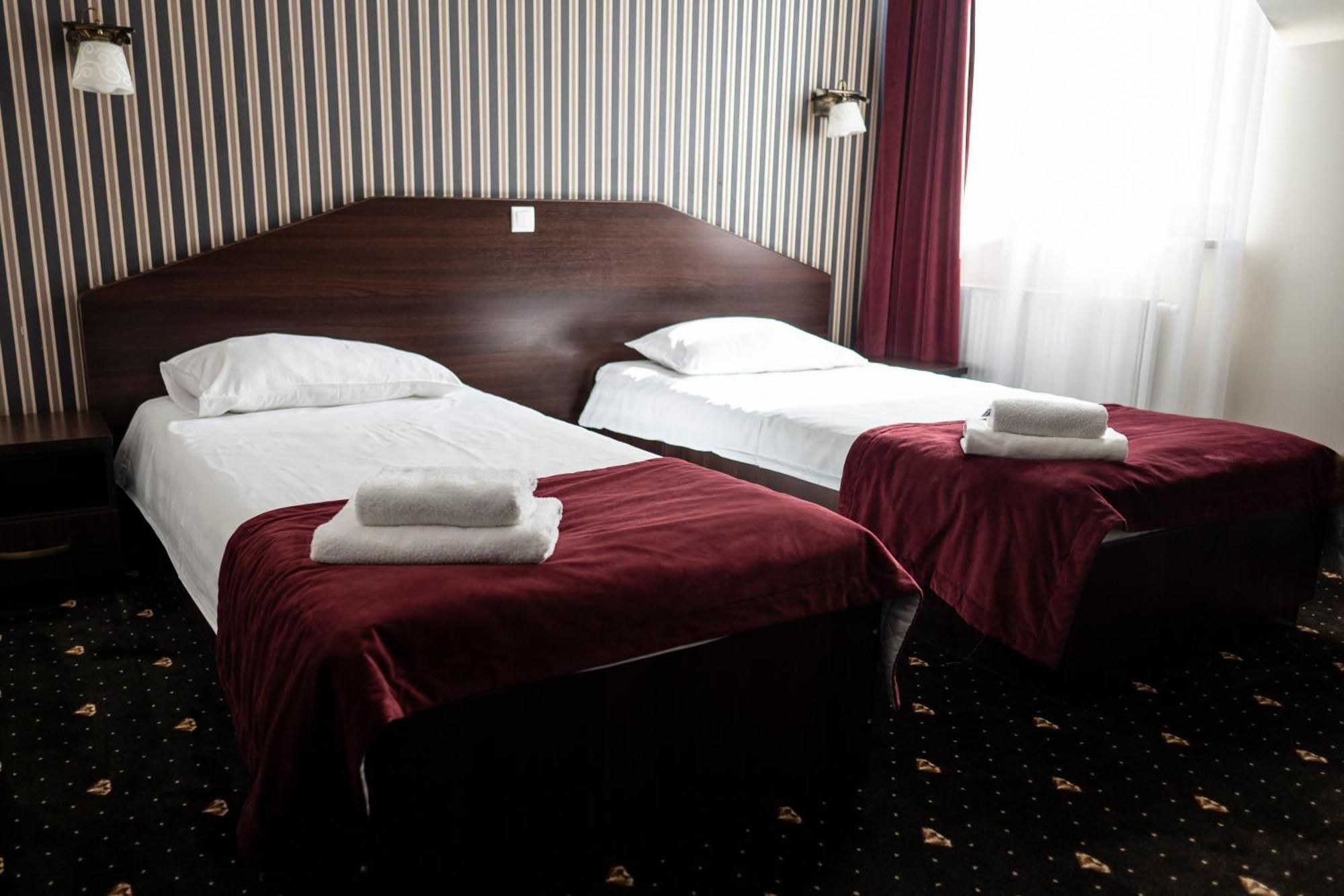 Hotel Podzamcze Góra Kalwaria Eksteriør billede
